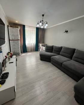 3-к квартира, вторичка, 77м2, 1/5 этаж