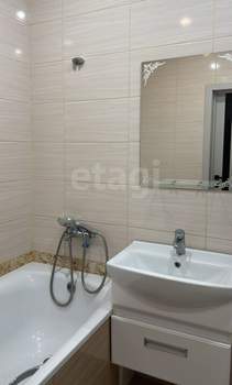 2-к квартира, вторичка, 60м2, 6/14 этаж