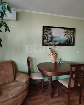 3-к квартира, вторичка, 58м2, 2/5 этаж