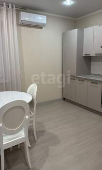 2-к квартира, вторичка, 60м2, 6/14 этаж