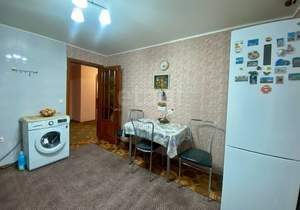 3-к квартира, вторичка, 72м2, 1/10 этаж