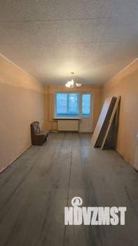 4-к квартира, вторичка, 81м2, 1/9 этаж