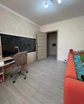 3-к квартира, вторичка, 77м2, 1/5 этаж