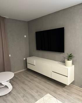 2-к квартира, вторичка, 65м2, 1/25 этаж