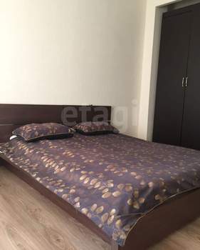 2-к квартира, вторичка, 63м2, 1/10 этаж