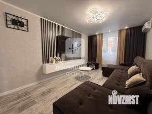3-к квартира, вторичка, 85м2, 1/25 этаж