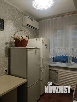 2-к квартира, вторичка, 45м2, 1/9 этаж