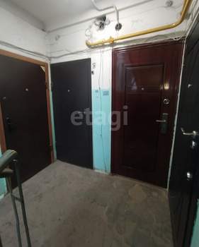 3-к квартира, вторичка, 57м2, 1/5 этаж