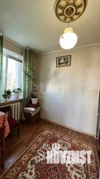 3-к квартира, вторичка, 57м2, 5/5 этаж