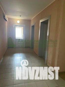 2-к квартира, вторичка, 65м2, 8/24 этаж