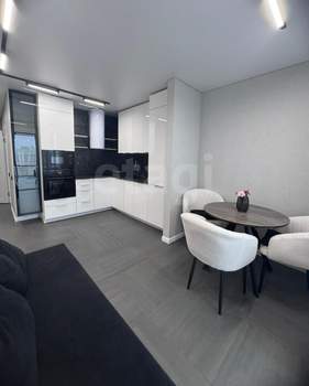 2-к квартира, вторичка, 60м2, 15/21 этаж