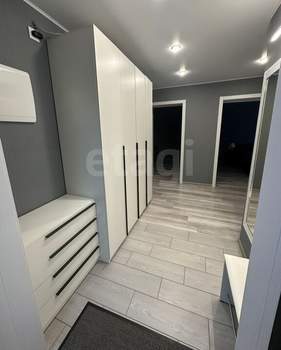 2-к квартира, вторичка, 49м2, 1/10 этаж