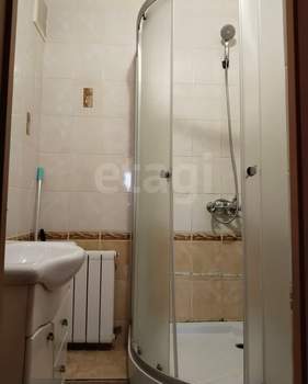 3-к квартира, вторичка, 58м2, 9/9 этаж