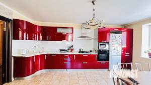 3-к квартира, вторичка, 110м2, 8/10 этаж