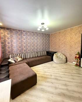 3-к квартира, вторичка, 110м2, 1/10 этаж