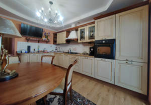2-к квартира, вторичка, 68м2, 7/10 этаж