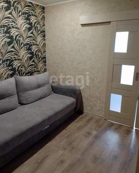 3-к квартира, вторичка, 64м2, 10/10 этаж