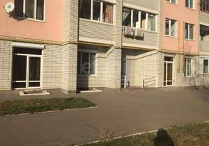 2-к квартира, вторичка, 63м2, 1/10 этаж