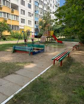 3-к квартира, вторичка, 76м2, 8/10 этаж