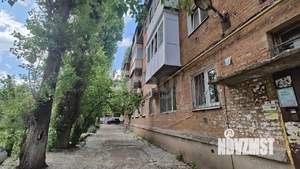 2-к квартира, вторичка, 44м2, 1/4 этаж