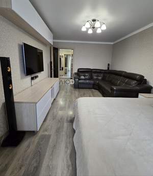 2-к квартира, вторичка, 68м2, 1/10 этаж