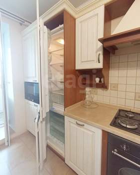 2-к квартира, вторичка, 63м2, 8/10 этаж