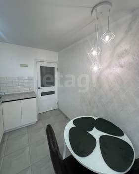 2-к квартира, вторичка, 54м2, 9/10 этаж