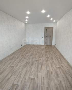 3-к квартира, вторичка, 80м2, 10/10 этаж