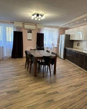 4-к квартира, вторичка, 179м2, 4/10 этаж