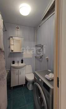 2-к квартира, вторичка, 44м2, 1/4 этаж