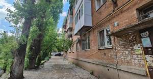 2-к квартира, вторичка, 44м2, 1/4 этаж