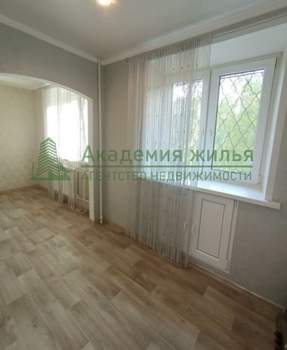 3-к квартира, вторичка, 57м2, 2/5 этаж